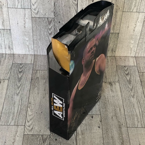 Jazwares - AEW Unrivaled Collection #135 Eddie Kingston Figure Walmart Exclusive - Picture 8 of 8